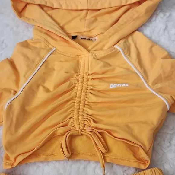 BO+TEE Yellow Cropped Hoodie - Picture 6 of 9